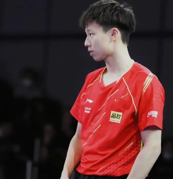 波兰队鏖战日本队，梁靖崑刷新纪录的简单介绍