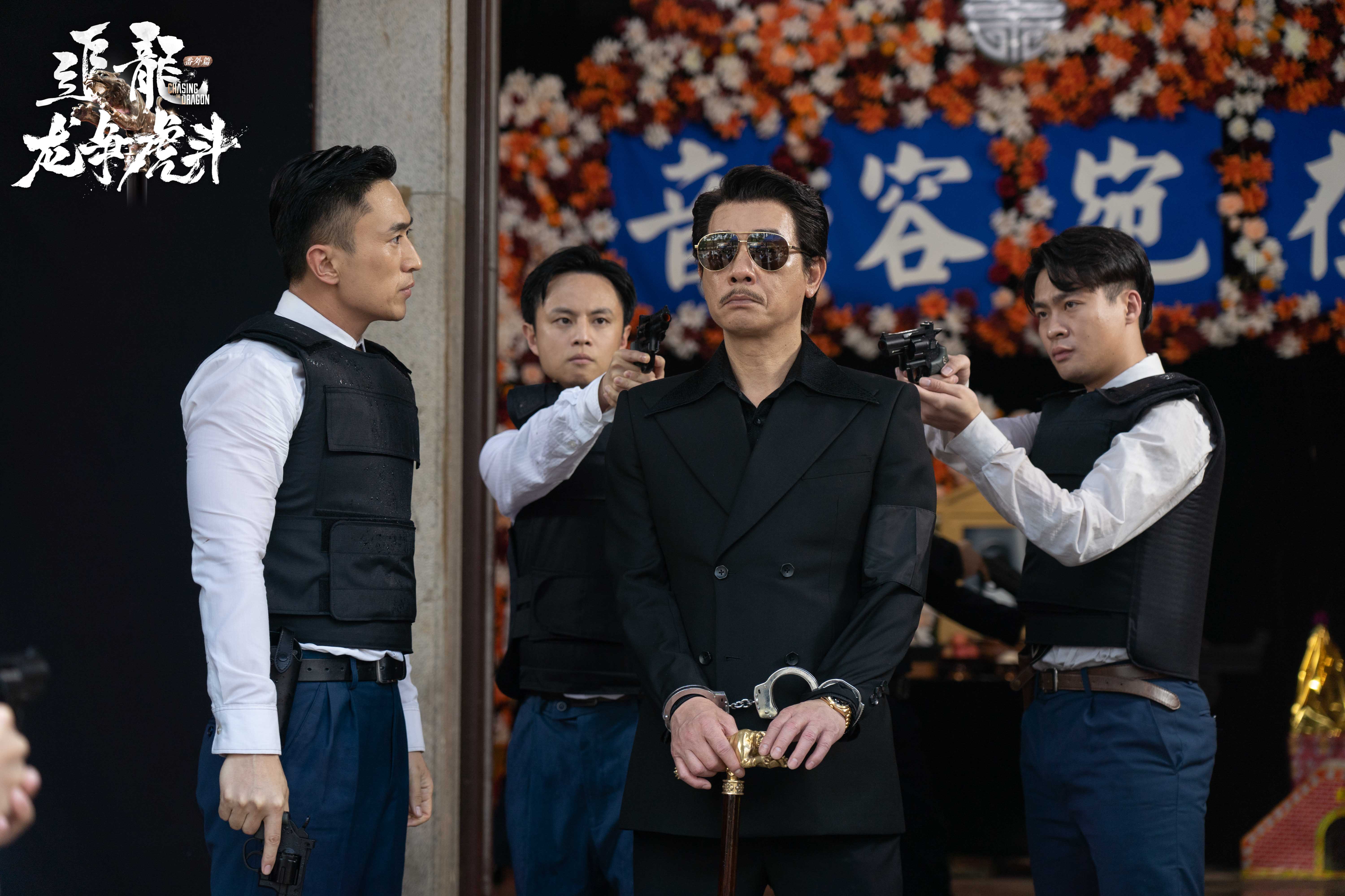 关于龙争虎斗场面激烈，阵容强大实力超群的信息