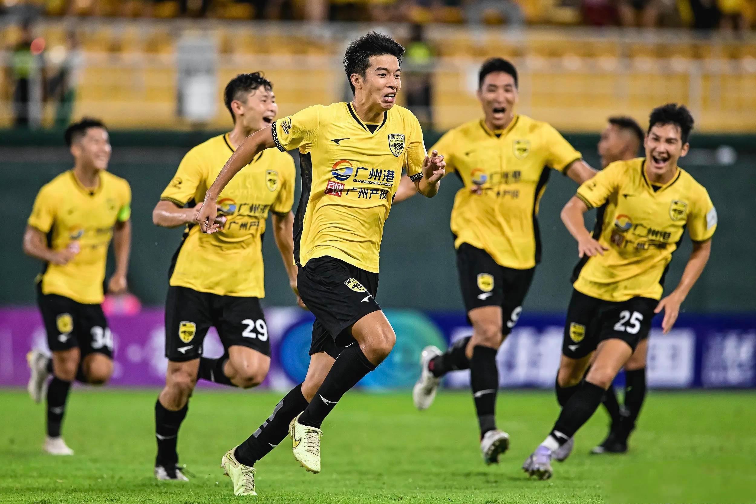 大连一方客场击败对手，取得关键胜利的简单介绍