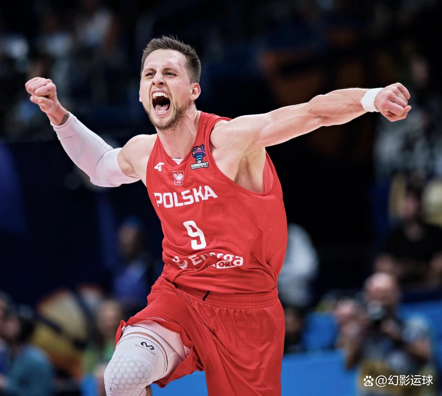 波兰队主场大胜土耳其锁定胜局