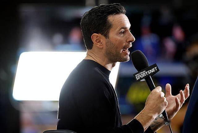 关于湖人主教练临时接受专访，对球队情况进行解释的信息