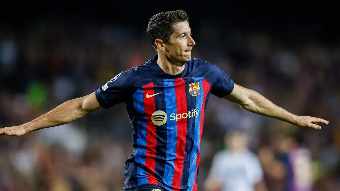 关于国际米兰碾压塞维利亚，莱万状态火热的信息