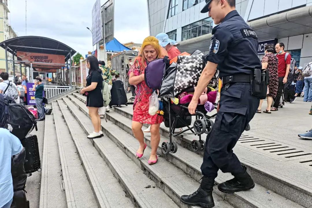 包含上迎给火车射金,女子米五官良好的词条 包含上迎给火车射金,女子米五官良好的词条