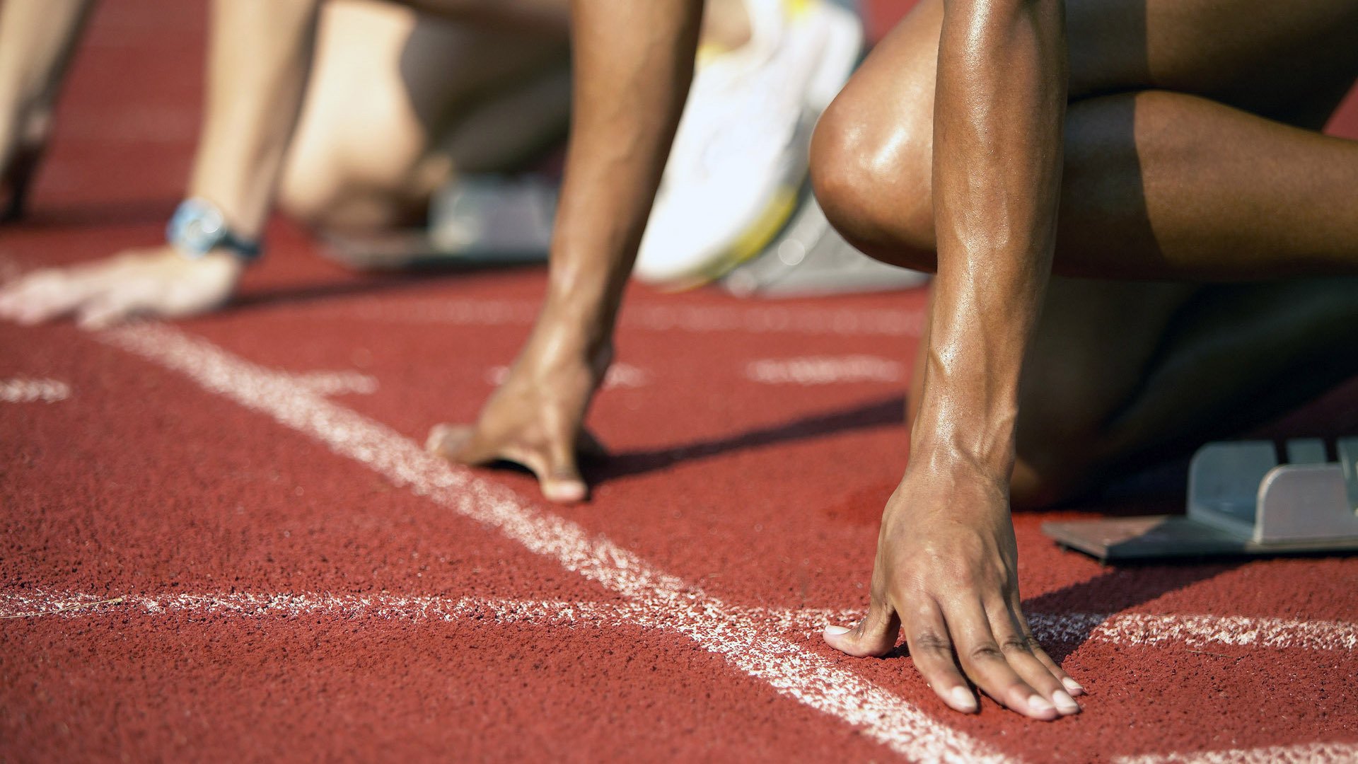 双线战场，NBA季后赛的窒息时刻与英格兰风暴席卷老特拉福德